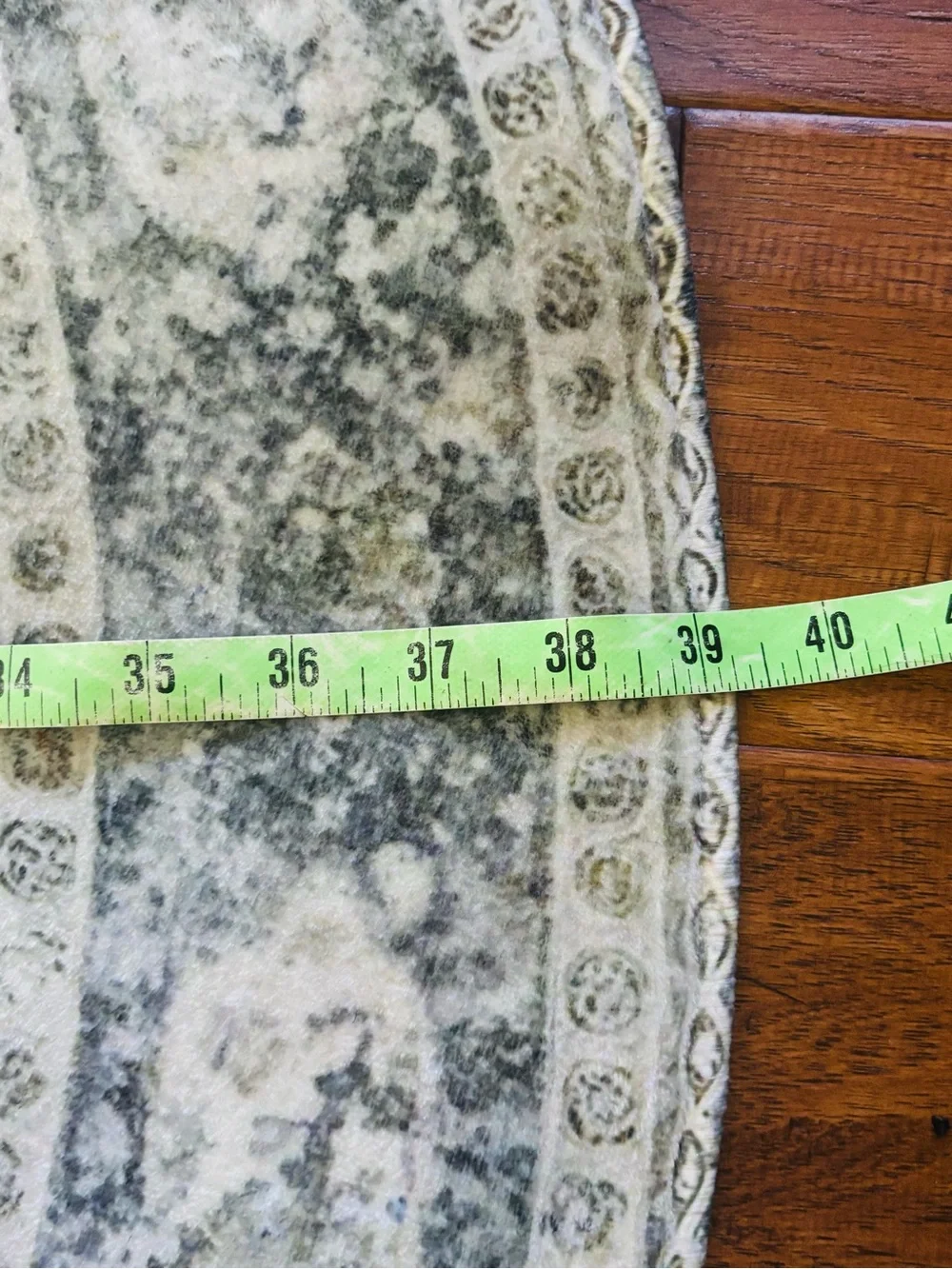 Round Vintage-Style Rug in Greens
